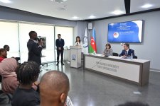 Сахиба Гафарова выступила с речью в штаб-квартире Молодежной организации ДН (ФОТО)