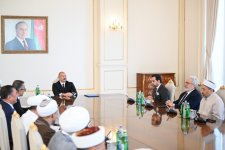 Президент Ильхам Алиев принял участников проходящих в Баку международных конференций (ФОТО/ВИДЕО)