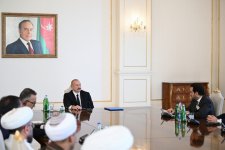 Президент Ильхам Алиев принял участников проходящих в Баку международных конференций (ФОТО/ВИДЕО)