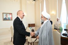 Президент Ильхам Алиев принял участников проходящих в Баку международных конференций (ФОТО/ВИДЕО)