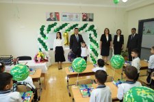 Глава Евлахской городской ИВ проводил сына шехида в первый класс (ФОТО)