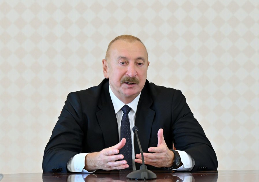 Президент Ильхам Алиев принял руководящих лиц по безопасности стран-членов ОТГ (ФОТО)