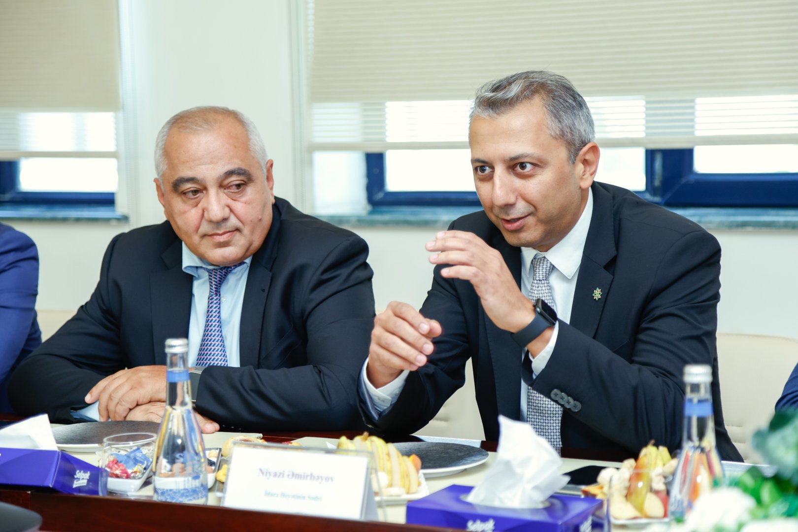 Набрав 617 баллов, он выбрал ветеринарию: входящая в состав PASHA Holding, компания Agro Dairy поддержала будущего ветеринара (ФОТО)