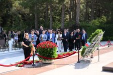 В День национальный музыки почтена память великого композитора Узеира Гаджибейли (ФОТО)
