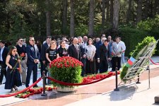В День национальный музыки почтена память великого композитора Узеира Гаджибейли (ФОТО)