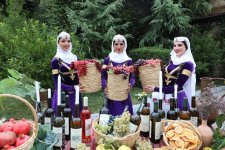 В Шамахы состоялась церемония открытия Фестиваля винограда и вина (ФОТО)
