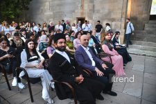 В Баку впервые прошел фестиваль "День национального костюма" – яркий парад традиций народов мира (ФОТО)