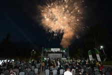 День города Ходжавенд отметили выставкой, спектаклем, концертом и праздничным салютом (ФОТО)