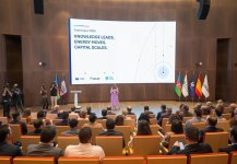 При поддержке PASHA Holding и SOCAR состоялась церемония открытия образовательной программы IE University «AZEMBA» (ФОТО)