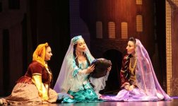 В рамках фестиваля Узеира Гаджибейли представлены легендарные спектакли (ФОТО)