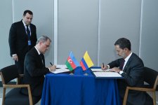 Азербайджан и Колумбия подписали соглашение о взаимной отмене визовых требований (ФОТО)