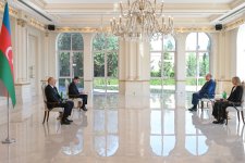 Президент Ильхам Алиев принял новоназначенного посла Эстонии в Азербайджане (ФОТО/ВИДЕО)