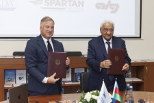 В Азербайджане впервые в регионе начинает работу филиал Школы аэронавтики и технологий Spartan (ФОТО)