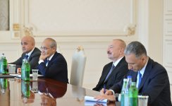 Президент Ильхам Алиев принял руководителей китайских и итальянских компаний (ФОТО)