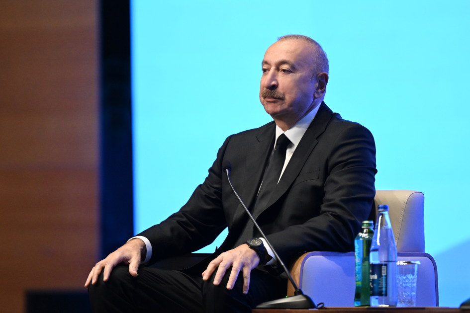 Президент Ильхам Алиев принимает участие в мероприятии в рамках II Азербайджанского Международного инвестиционного форума (ПРЯМАЯ ТРАНСЛЯЦИЯ/ФОТО)