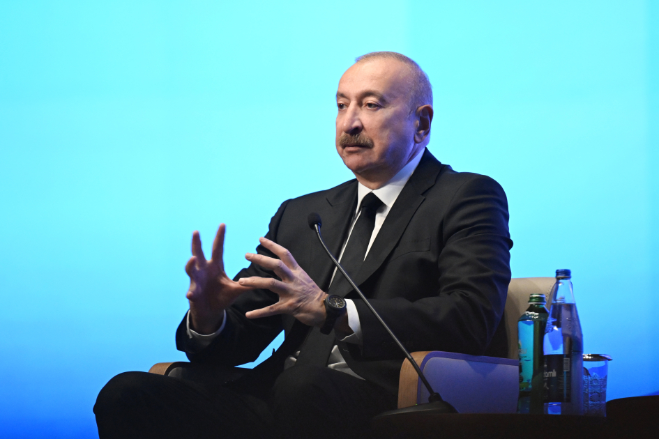 Президент Ильхам Алиев принимает участие в мероприятии в рамках II Азербайджанского Международного инвестиционного форума (ПРЯМАЯ ТРАНСЛЯЦИЯ/ФОТО)