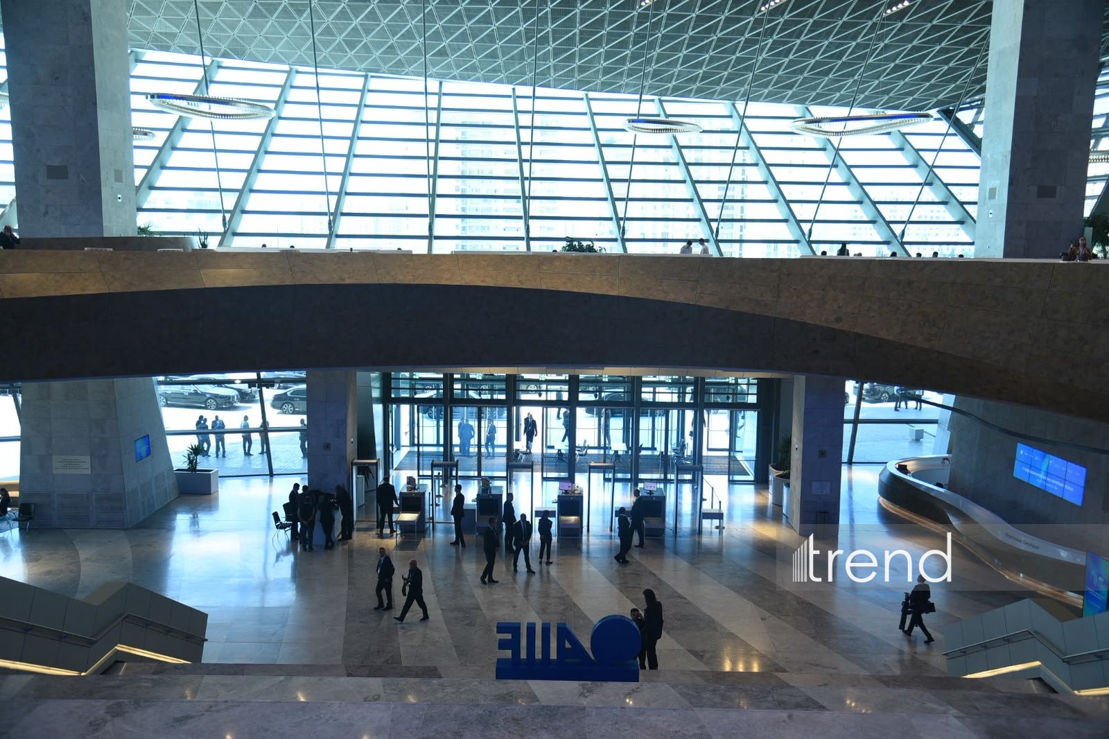 В Баку проходит второй день II Азербайджанского международного инвестфорума (ФОТО)