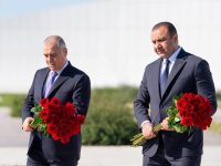 Руководители Службы государственной безопасности и Службы внешней разведки посетили Парк Победы (ФОТО)