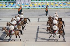 В Ашхабаде состоялся торжественный парад в честь 35-летия независимости Туркменистана (ФОТО)