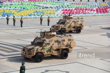 В Ашхабаде состоялся торжественный парад в честь 35-летия независимости Туркменистана (ФОТО)