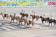 В Ашхабаде состоялся торжественный парад в честь 35-летия независимости Туркменистана (ФОТО)