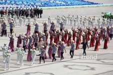 В Ашхабаде состоялся торжественный парад в честь 35-летия независимости Туркменистана (ФОТО)