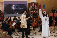 МЕМİМ представил "Жемчужины искусства" в университете "Хазар" (ФОТО)