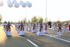 Кони, алабаи, свадьба и гости в спортивных костюмах - открытие Ахалтекинского комплекса Президента Туркменистана в Ашхабаде (ФОТО)