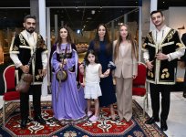 Лейла Алиева и Алена Алиева приняли участие в открытии выставки азербайджанских ковров в Святом Престоле (ФОТО)