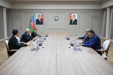 Али Асадов провел обсуждения с главой Международной федерации плавания (ФОТО)