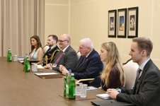 Президент Ильхам Алиев принял госминистра по вопросам обороны Соединенного Королевства (ФОТО/ВИДЕО)