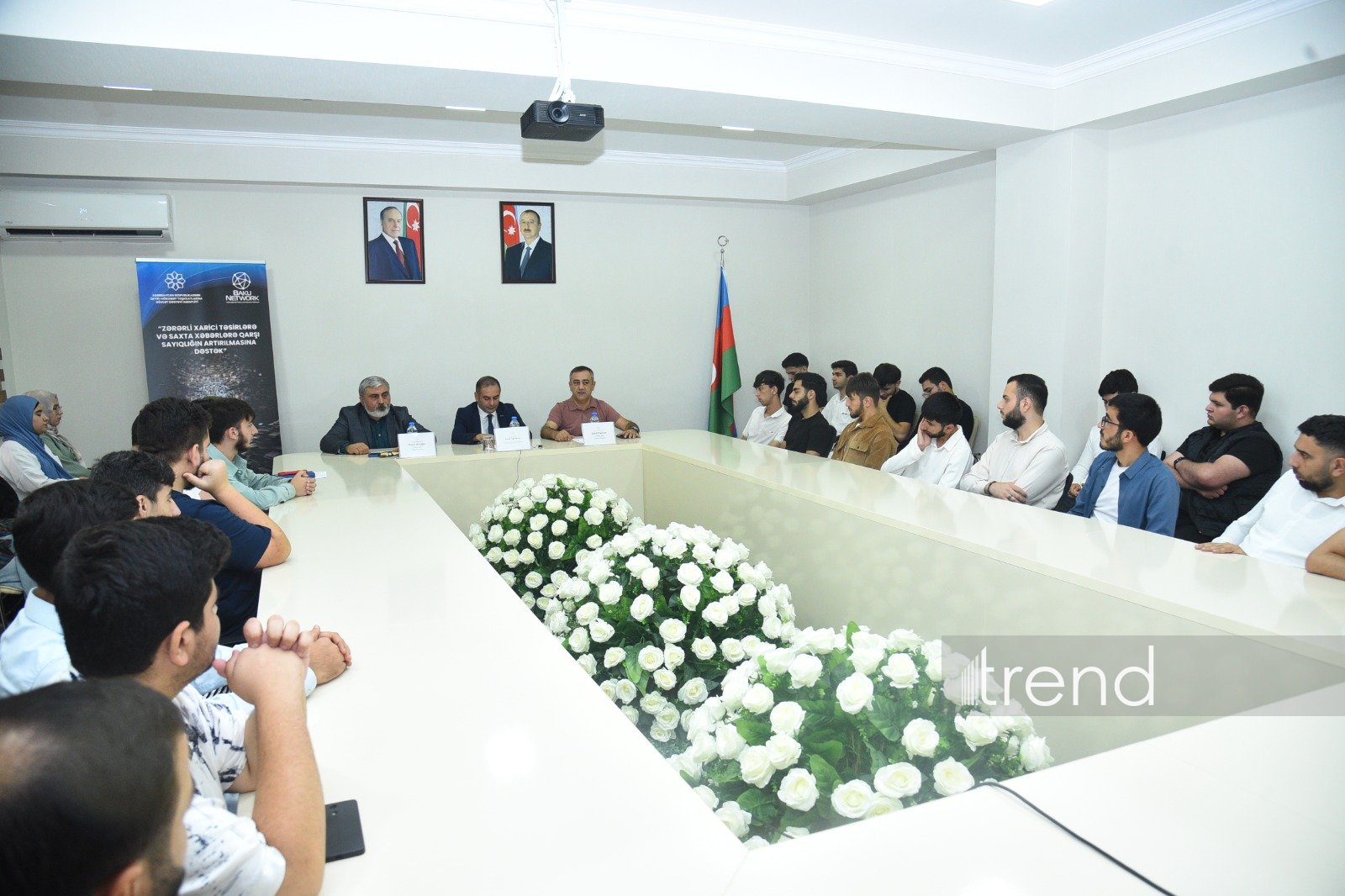 В рамках проекта Baku Network состоялась встреча со студентами Института теологии (ФОТО/ВИДЕО)