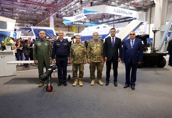 Агиль Гурбанов провёл ряд встреч на выставке «ADEX-2026» (ФОТО)
