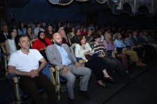 В Баку представлен яркий театрализованный концерт "Музыкальный мир Булгакова" (ФОТО)