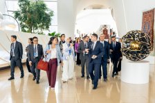 Участники медиафорума СВМДА ознакомились с Центром Гейдара Алиева (ФОТО)