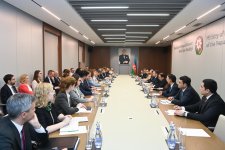 Обсуждены перспективы развития отношений между Азербайджаном и ЕС (ФОТО)