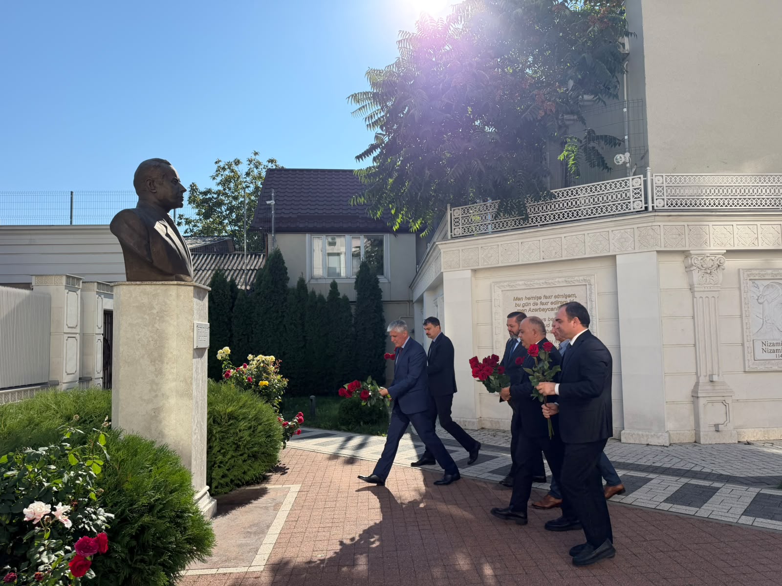 Между театрами Азербайджана и Молдовы подписан меморандум о сотрудничестве (ФОТО)