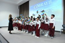 В Джебраиле отметили День города детским спектаклем, выставкой и праздничным концертом (ФОТО)