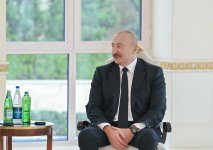 Президент Ильхам Алиев принял новоназначенного посла Малайзии в Азербайджане (ФОТО)