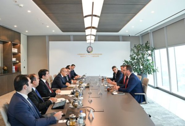 В Баку с компанией C. Steinweg Group обсуждены совместные проекты по Среднему коридору