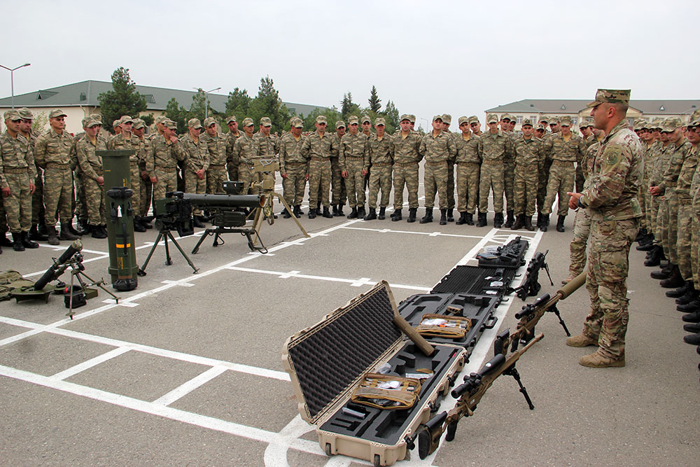 Начались учебные сборы с военнообязанными (ФОТО)