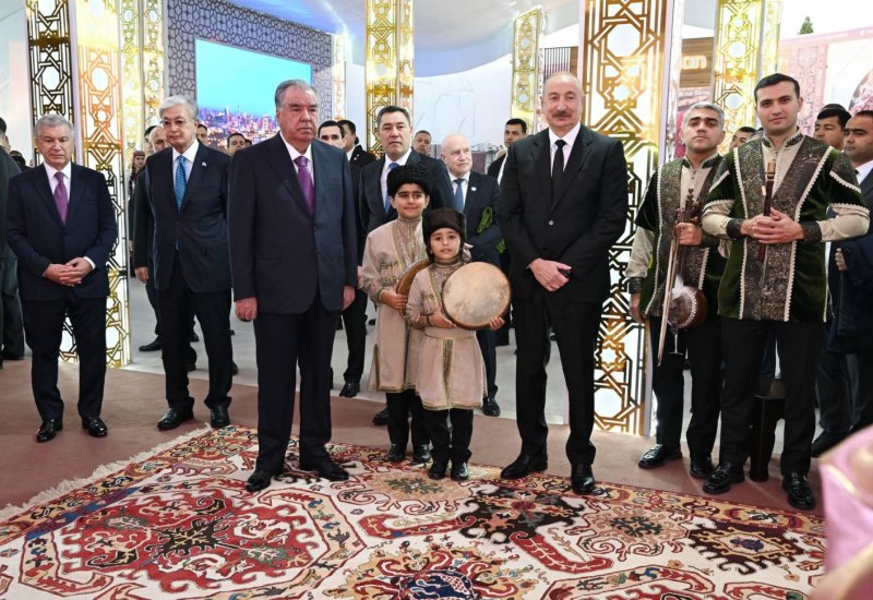 Президент Ильхам Алиев ознакомился с Фестивалем национальных блюд стран-участниц СНГ (ФОТО)