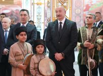 Президент Ильхам Алиев ознакомился с Фестивалем национальных блюд стран-участниц СНГ (ФОТО)