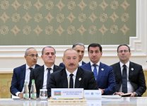 Президент Ильхам Алиев принимает участие в 8-й Консультативной встрече глав государств Азербайджана и Центральной Азии в Туркменбаши (ФОТО)