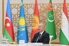 Президент Ильхам Алиев принимает участие в 8-й Консультативной встрече глав государств Азербайджана и Центральной Азии в Туркменбаши (ФОТО)