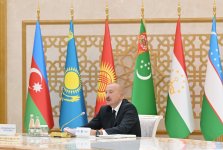 Президент Ильхам Алиев принимает участие в 8-й Консультативной встрече глав государств Азербайджана и Центральной Азии в Туркменбаши (ФОТО)