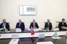 Теймур Мусаев обсудил с турецкой делегацией расширение сотрудничества в сфере здравоохранения (ФОТО)