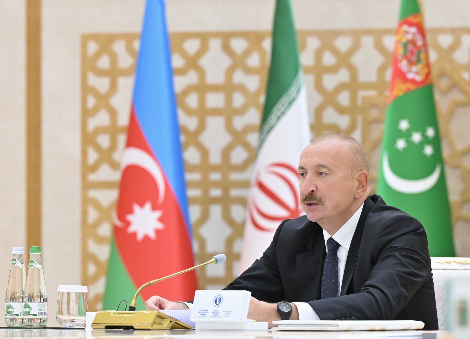 Президент Ильхам Алиев принял участие в Каспийском экологическом саммите в расширенном составе (ФОТО)