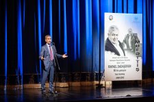 "Ревизор" в память о Рафаэле Дадашове: в Баку почтили память актера (ФОТО)