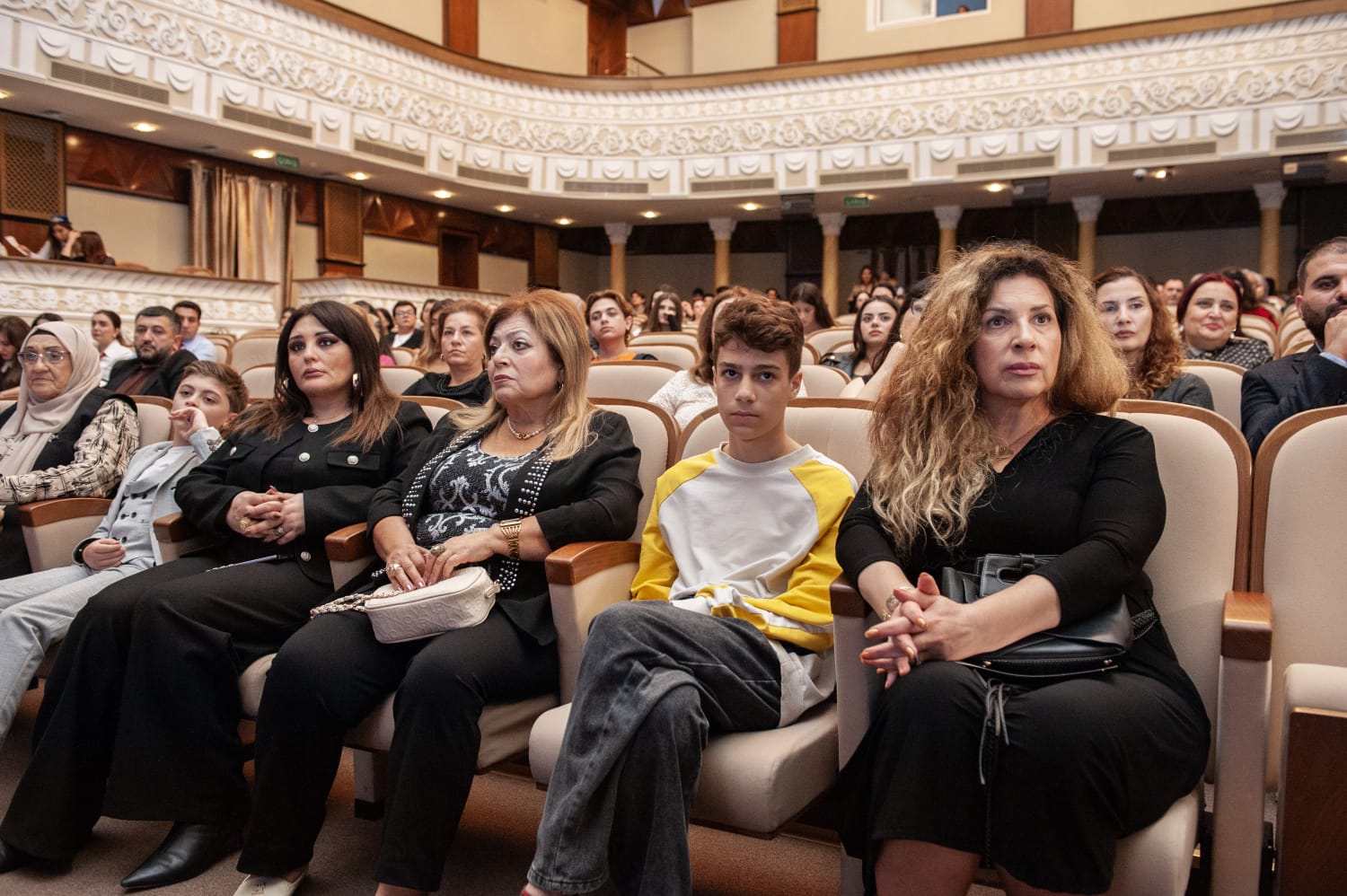 "Ревизор" в память о Рафаэле Дадашове: в Баку почтили память актера (ФОТО)